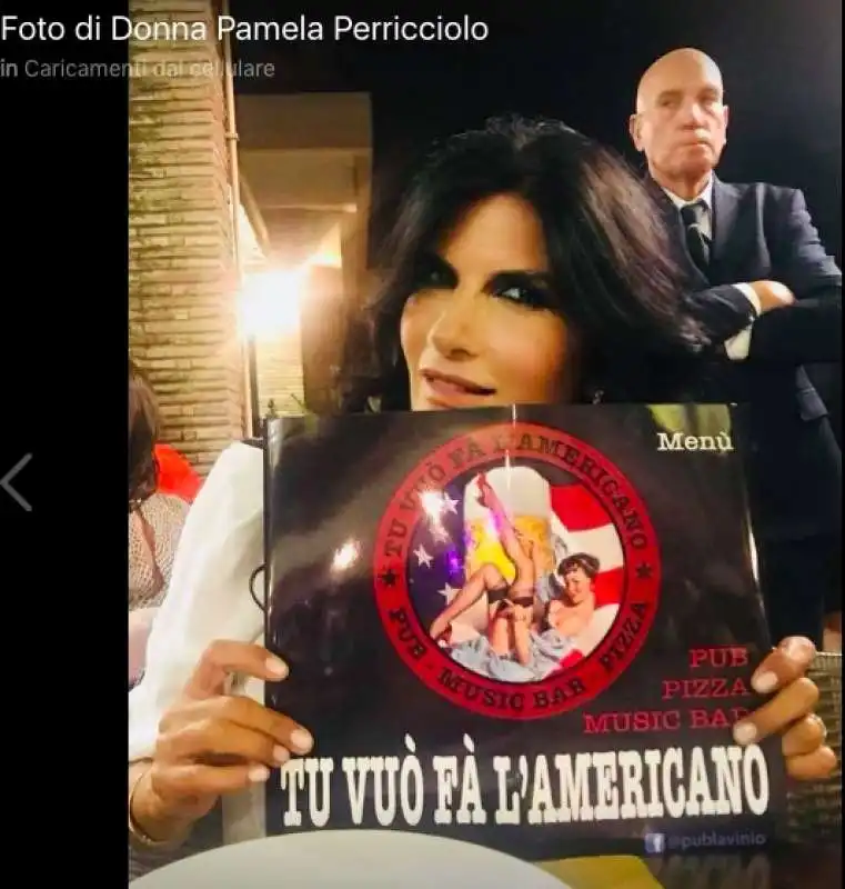 pamela prati fa promozione a un risto pub dell agro pontino