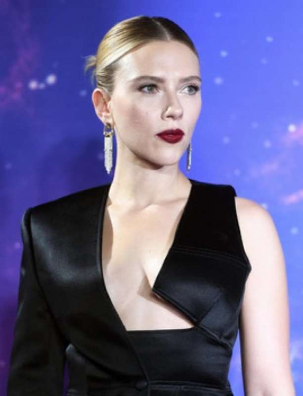 scarlett johansson 4