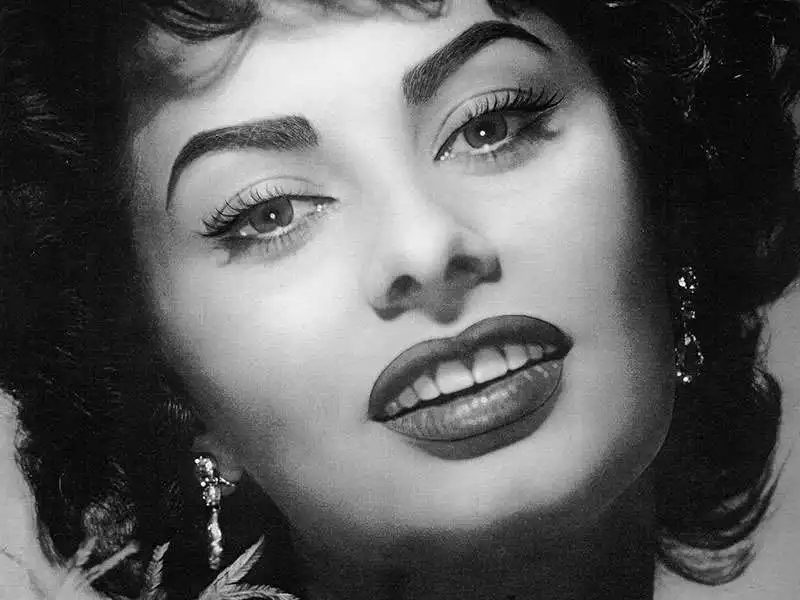 SOPHIA LOREN PH LUXARDO