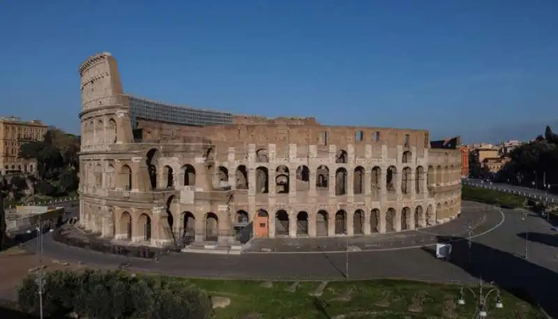 coronavirus   le foto di roma vista dal drone 19