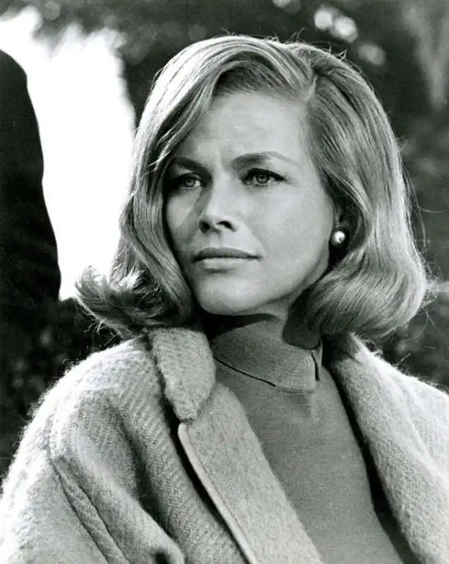 honor blackman   pussy galore in agente 007 missione goldfinger 1