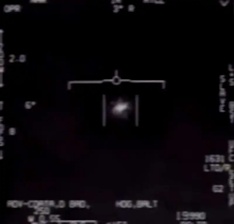 il pentagono pubblica video ufo 6