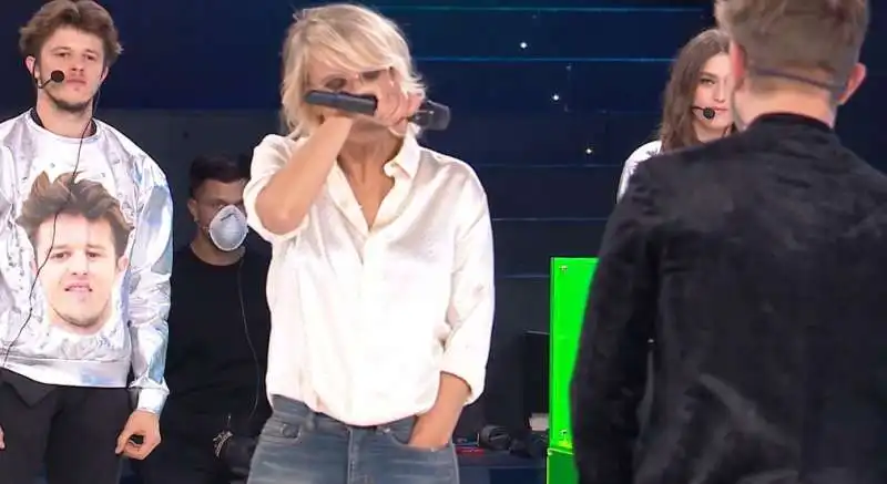 maria de filippi si commuove ad 'amici' 3