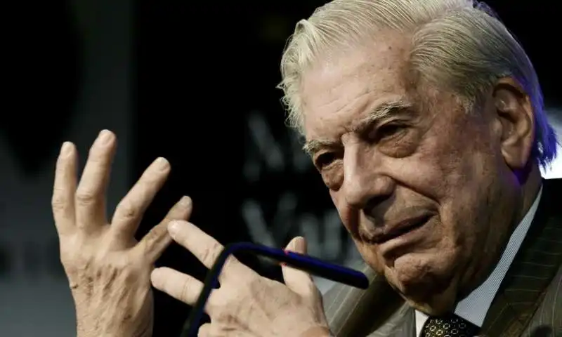 MARIO VARGAS LLOSA