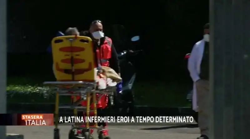 medici e infermieri di latina da stasera italia  5