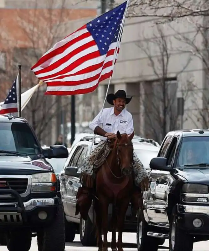 proteste contro il lockdown in colorado 11