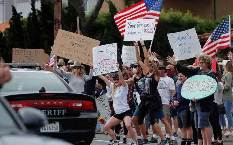 proteste contro il lockdown negli usa 1