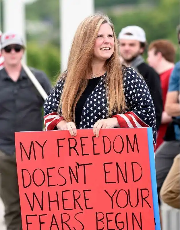 proteste contro il lockdown negli usa 8