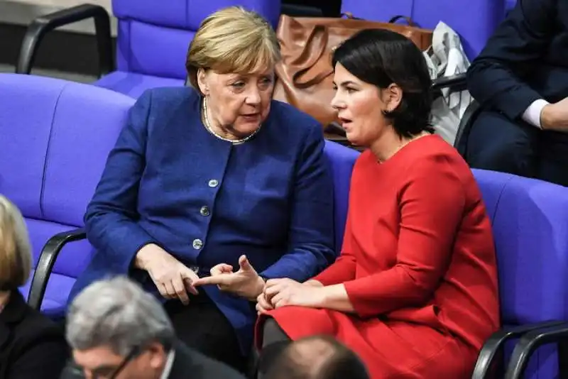 angela merkel e annalena baerbock