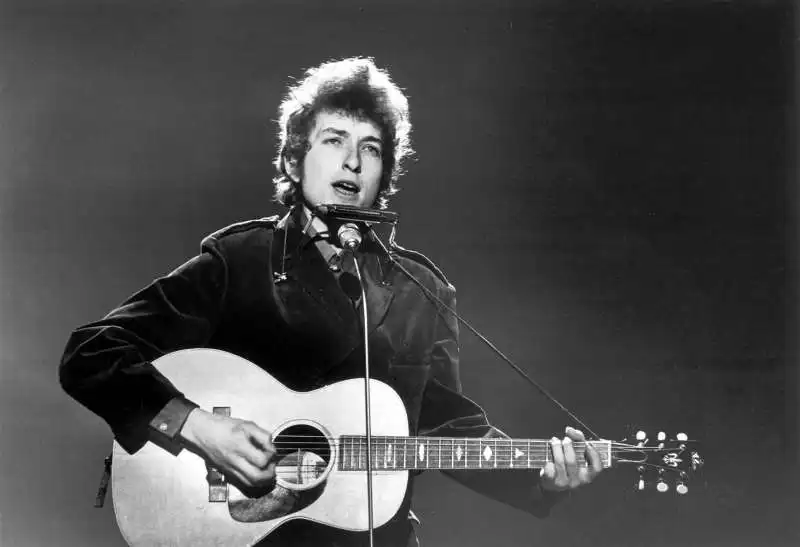 BOB DYLAN