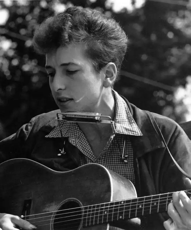 BOB DYLAN 4