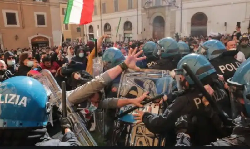 casapound alla manifestazione dei ristoratori io apro