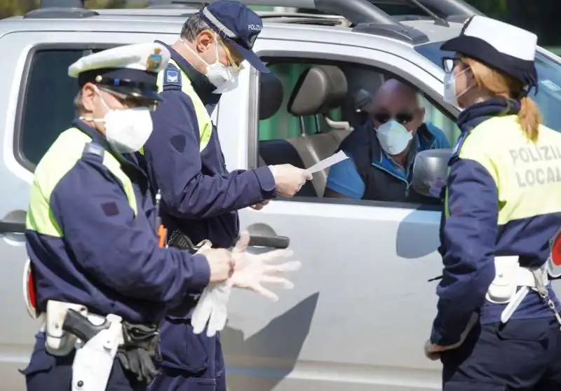 controlli della polizia municipale