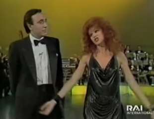 duetto pippo baudo milva al paradise 8