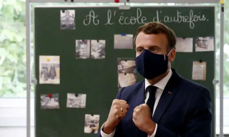 emmanuel macron  3