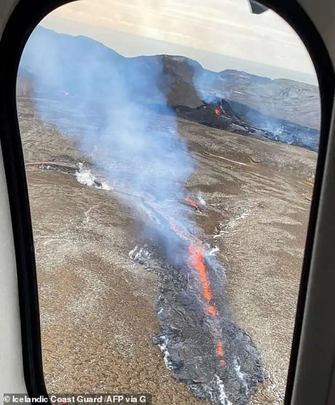 eruzione vulcano valle di geldinga, in islanda 13