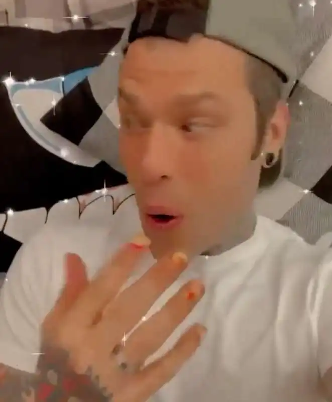 fedez linea smalti noon 5