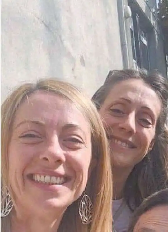 giorgia e arianna meloni 