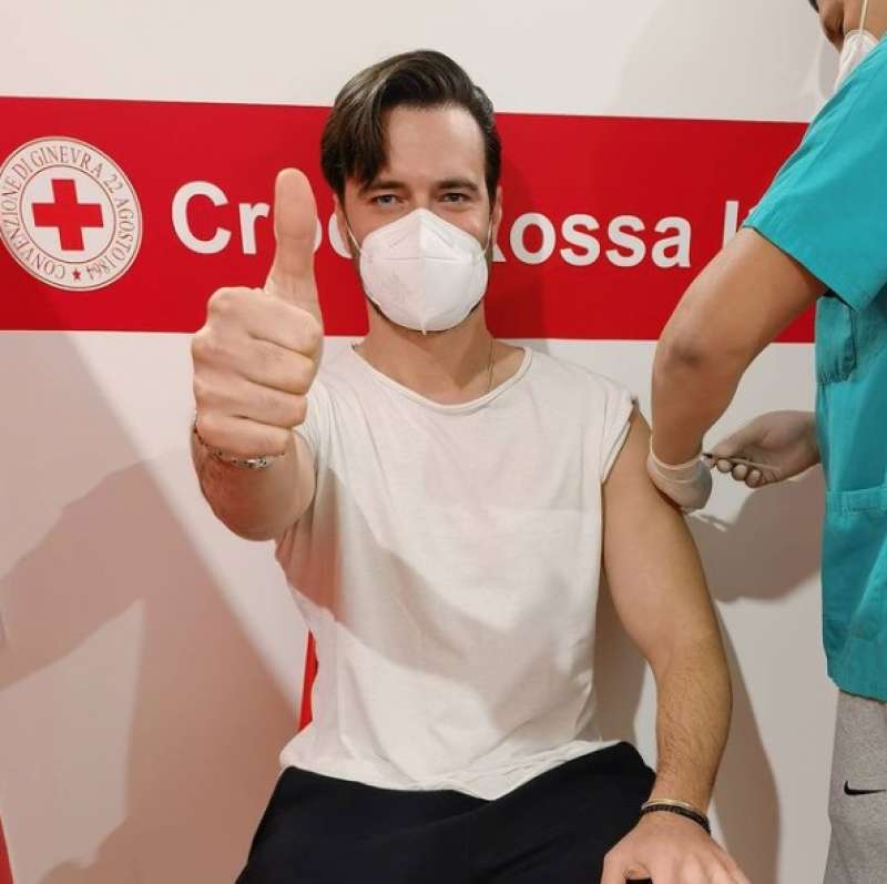 GIULIO BERRUTI VACCINATO