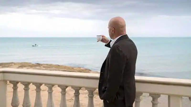 il commissario montalbano   la rete di protezione 5