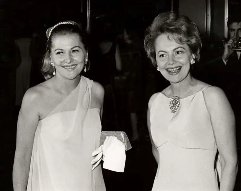 joan fontaine olivia de havilland 1