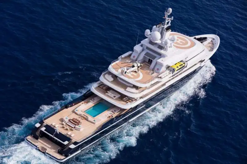 lo yacht di akhmedov 2