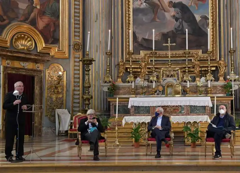 padre vincenzo d adamo  vittorio sgarbi  don giulio dellavite  aldo cazzullo  foto di bacco