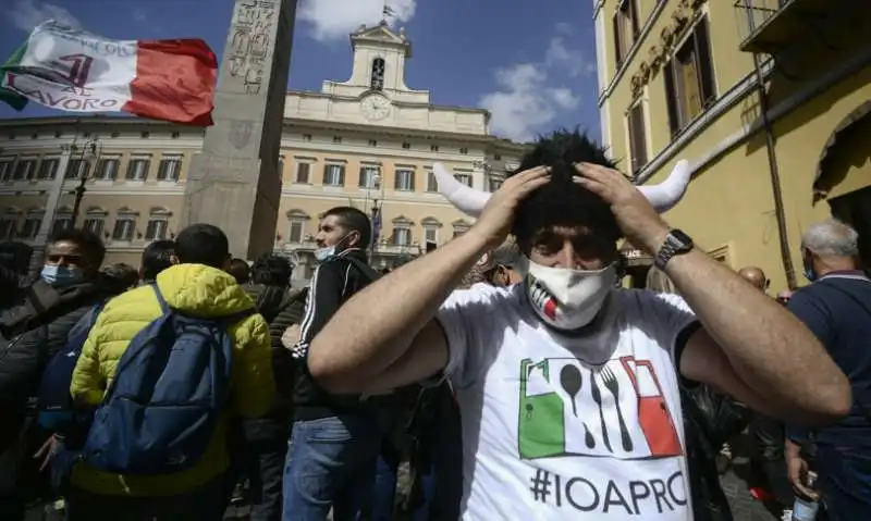 protesta a montecitorio