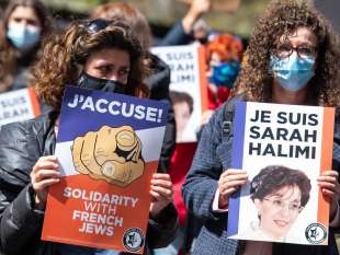 PROTESTE IN FRANCIA PER SARAH HALIMI