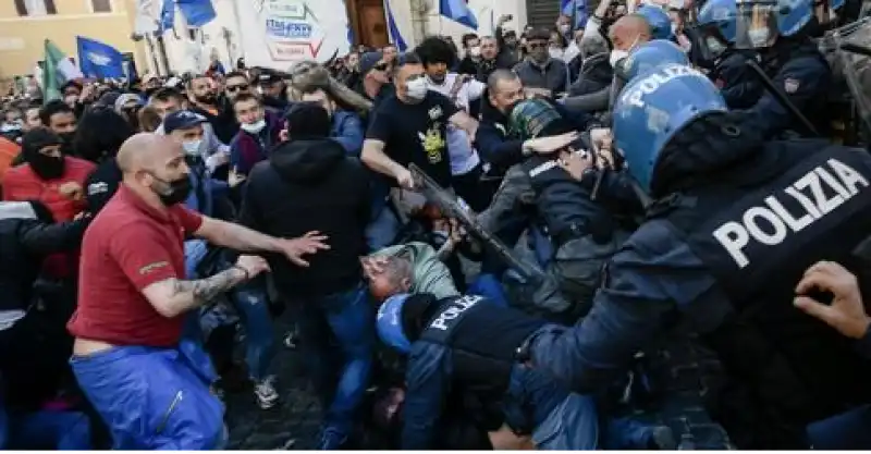 scontri tra ristoratori e polizia davanti montecitorio 23