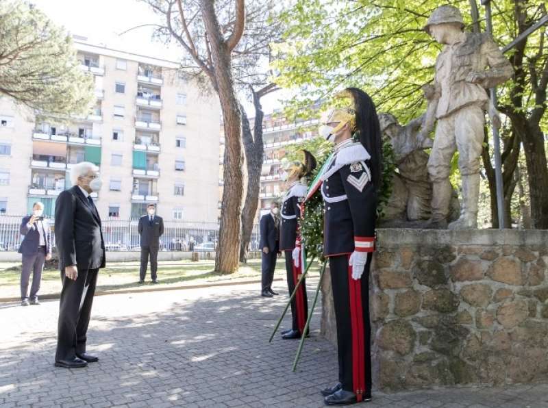 sergio mattarella al quadraro 25 aprile 2021 2