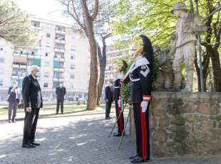 sergio mattarella al quadraro 25 aprile 2021 2