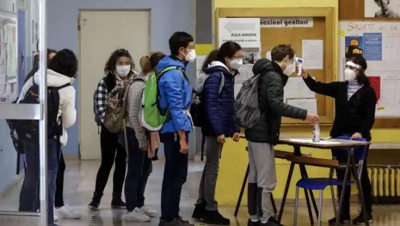 temperatura provata prima di entrare in classe