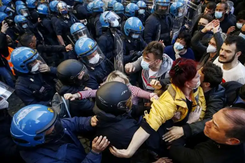 tensioni a montecitorio  alla protesta dei ristoratori e partite iva 10