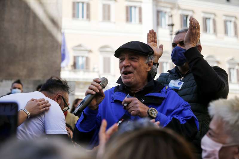 tensioni a montecitorio alla protesta dei ristoratori e partite iva 16