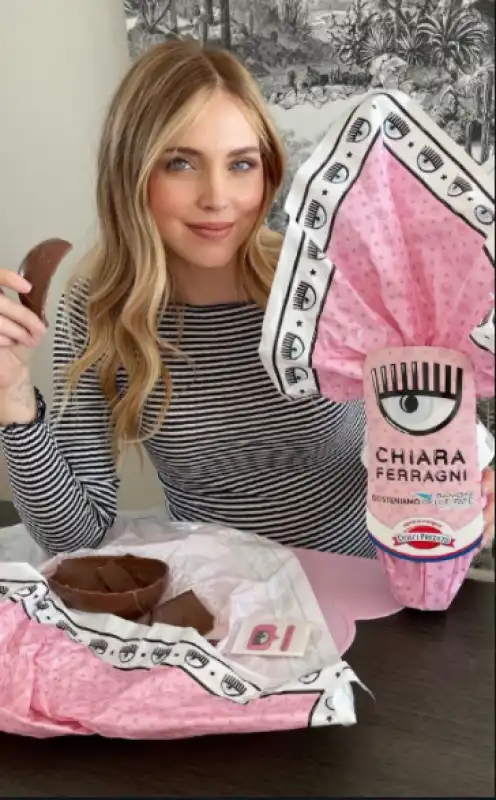 uovo pasquale chiara ferragni