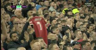 applausi dei tifosi del liverpool per cristiano ronaldo 4