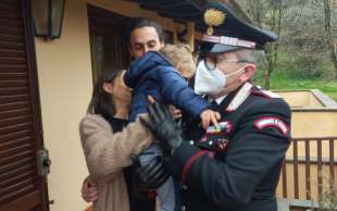 bambino scappa da casa e viene ritrovato dai carabinieri