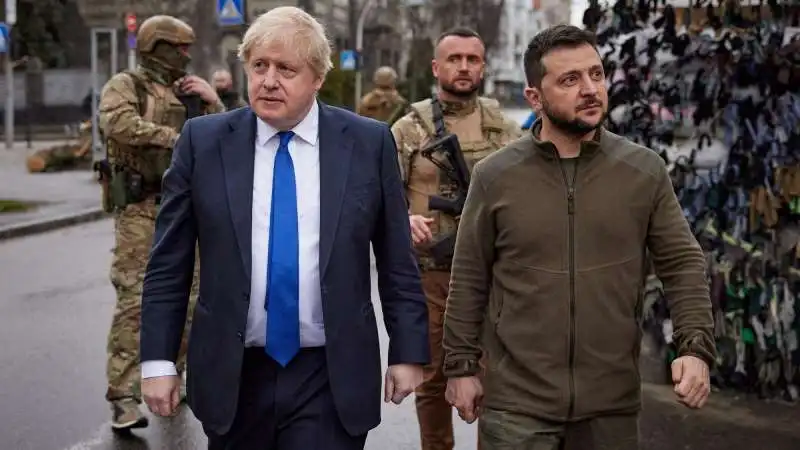 BORIS JOHNSON E ZELENSKY A KIEV