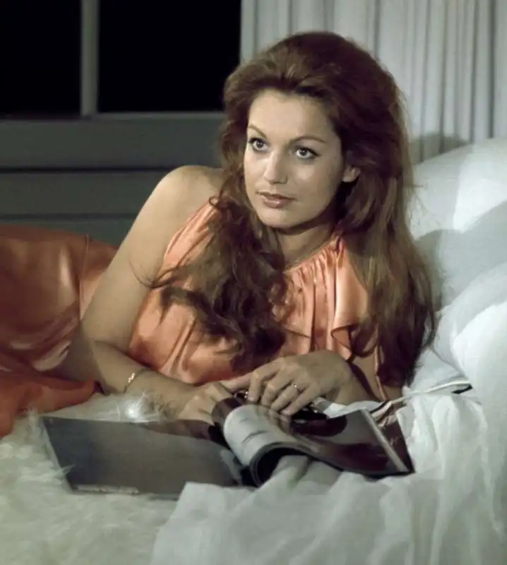 catherine spaak   4