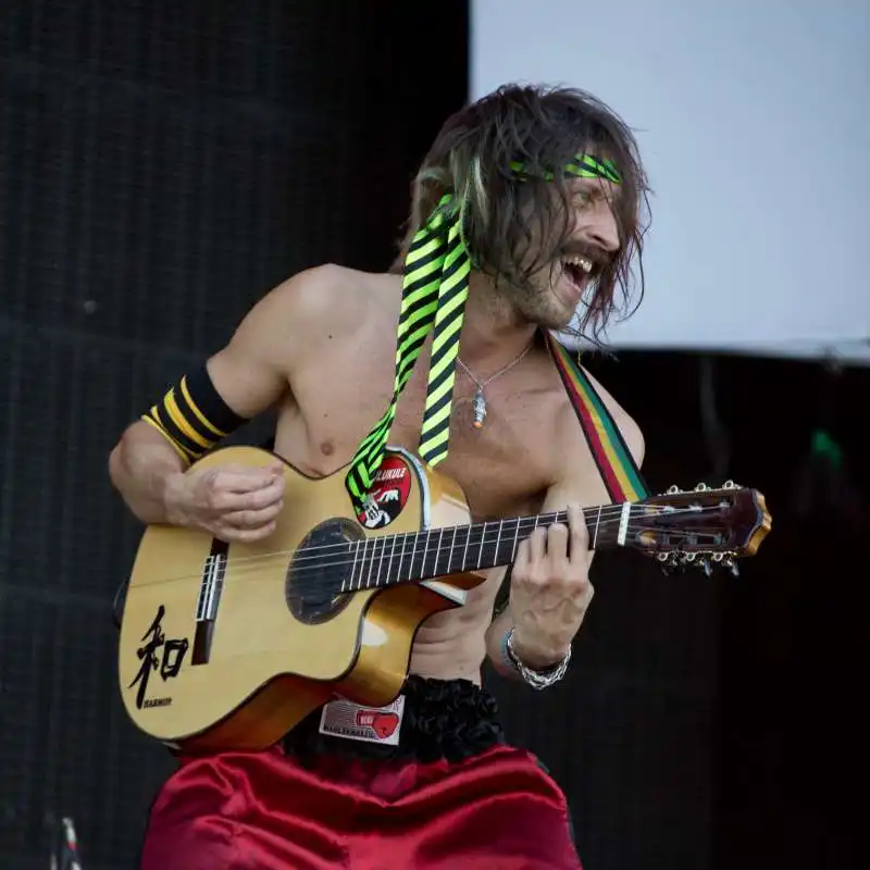 EUGENE HUTZ GOGOL BORDELLO 55