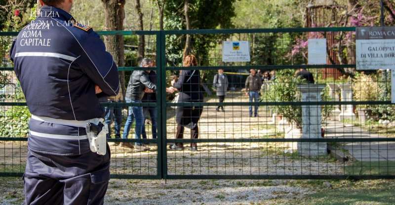 Galoppatoio di Villa Borghese sequestrato