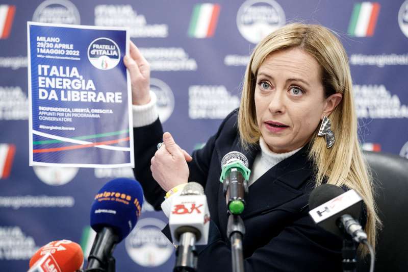 giorgia meloni presenta la conferenza programmatica di fratelli d’italia 3