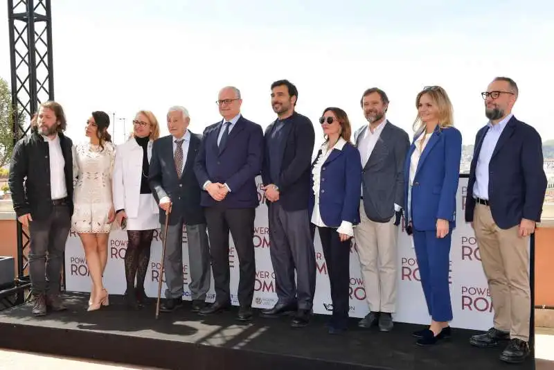 giovanni troilo giorgia spinelli federica e fulvio lucisano roberto gualtieri edoardo leo paola lucisano massimiliano orfei sarah varetto dino vannini foto di bacco