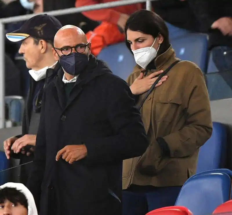 giulio napolitano  con una amica. foto mezzelani gmt031