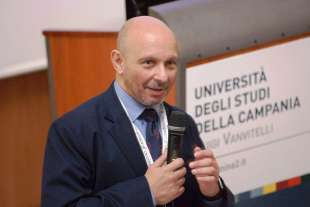 il prof nicola maffulli 4