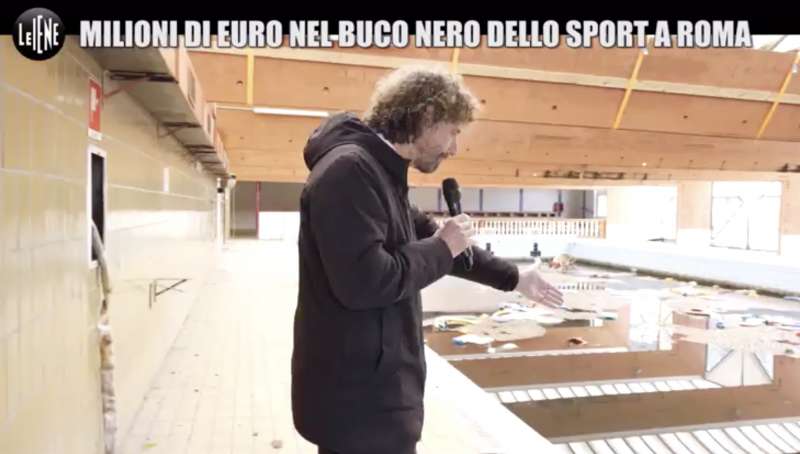 il servizio delle iene sul palazzetto dello sport di viale tiziano 17