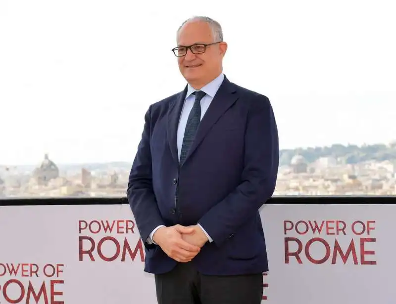 il sindaco di roma roberto gualtieri  foto di bacco