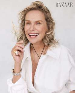 Lauren Hutton su Harper Bazaar 3