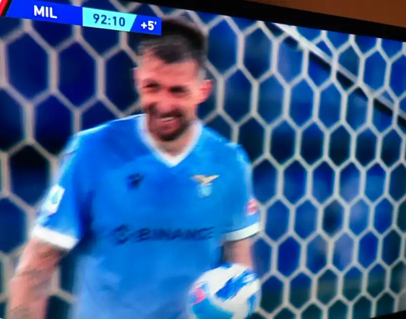 LAZIO MILAN ACERBI RIDE DOPO IL GOL DI TONALI